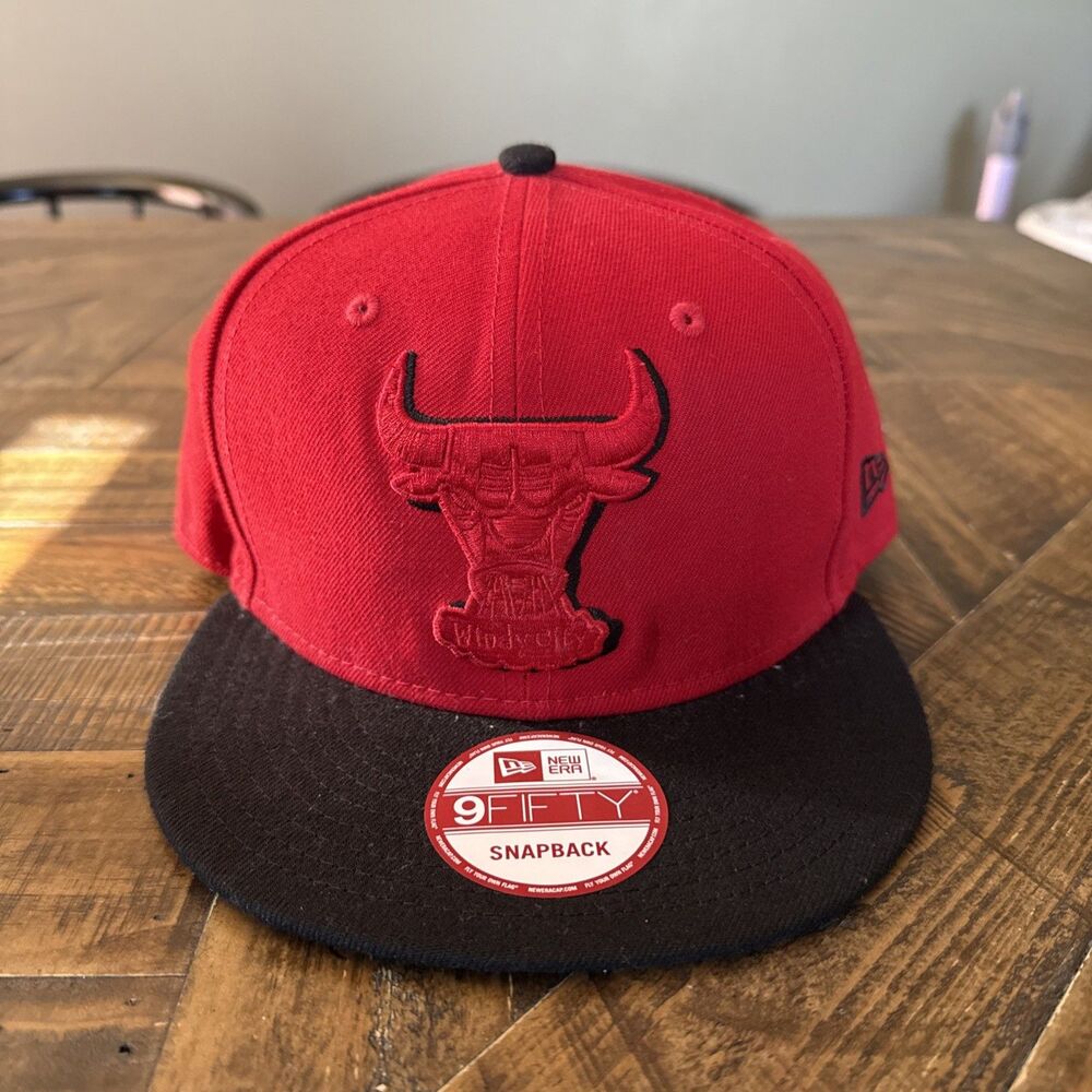Chicago Bulls New Era 9FIFTY Snapback Red Black Two Tone Adjustable Hat Cap